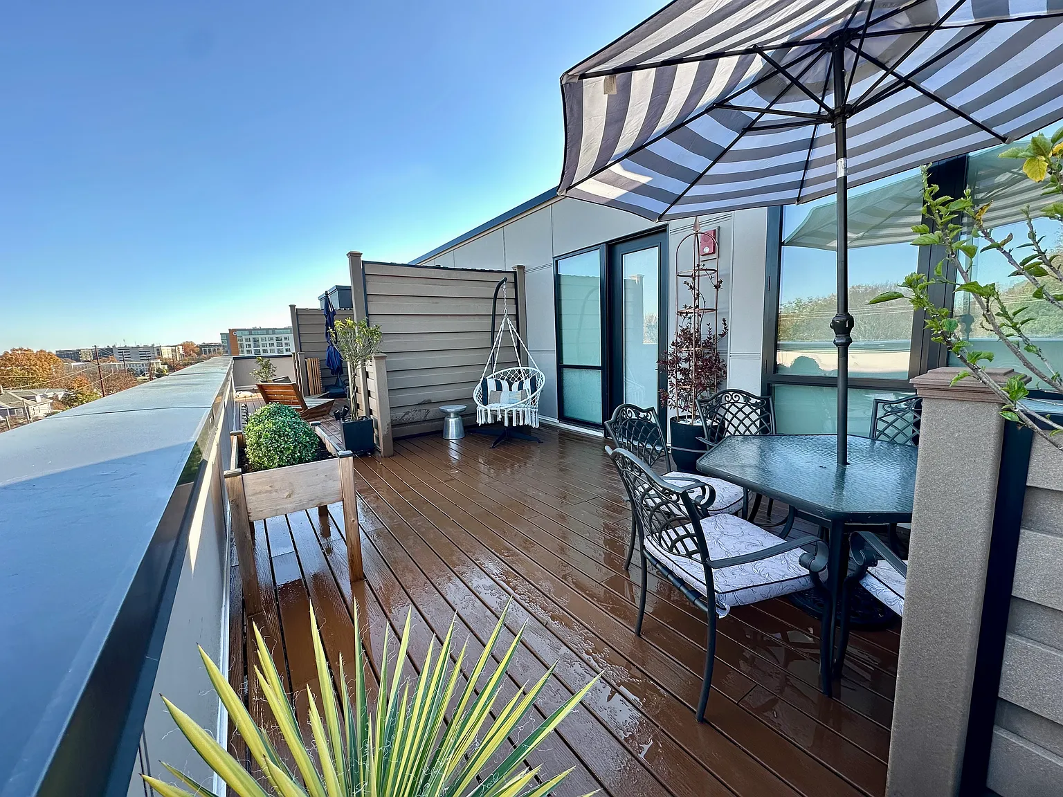 1 bed, 1.5 bath, 875 sqft, $3,100 — Photo 1