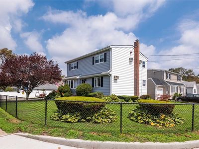 529 17th St, West Babylon, NY, 11704