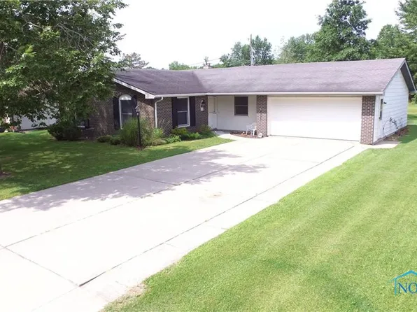 1624 Woodhurst Dr, Defiance, OH 43512