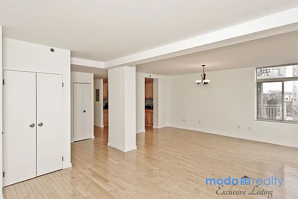 Rented by Moda Realty | media 20