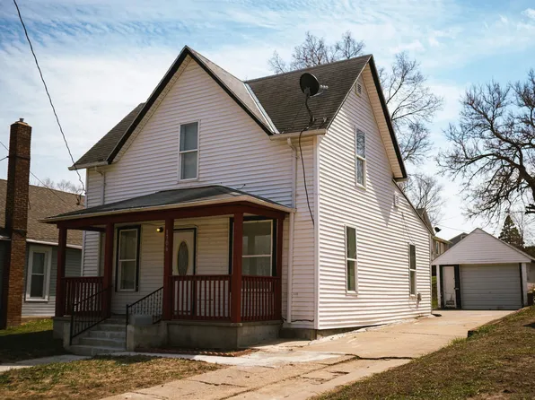 1706 W 3rd St, Sioux City, IA 51103