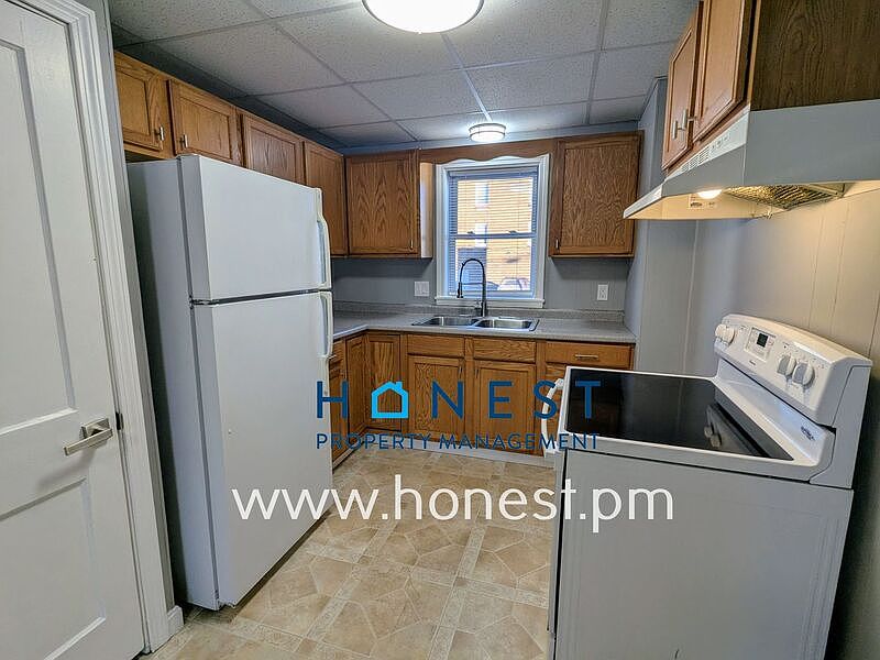 1st image of 83 Kennedy Memorial Dr #1