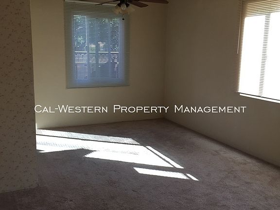 4th image of 21851 San Fernando Ave