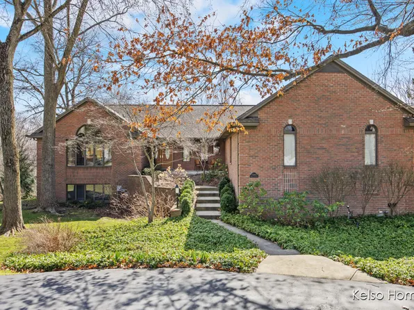 5760 Forest Glen Dr SE, Ada, MI 49301