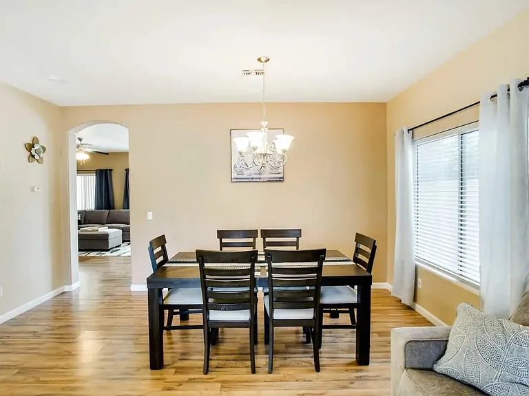 14335 W Clarendon Ave — Photo 5