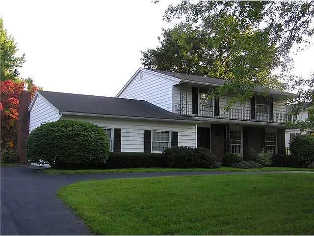 46 Pineview Dr photo 1
