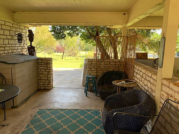 4th image of 5301 Meyer Ct
