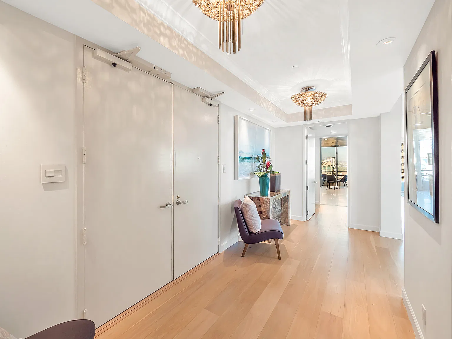 2 bed, 2.5 bath, 2330 sqft, $15,750 — Photo 3