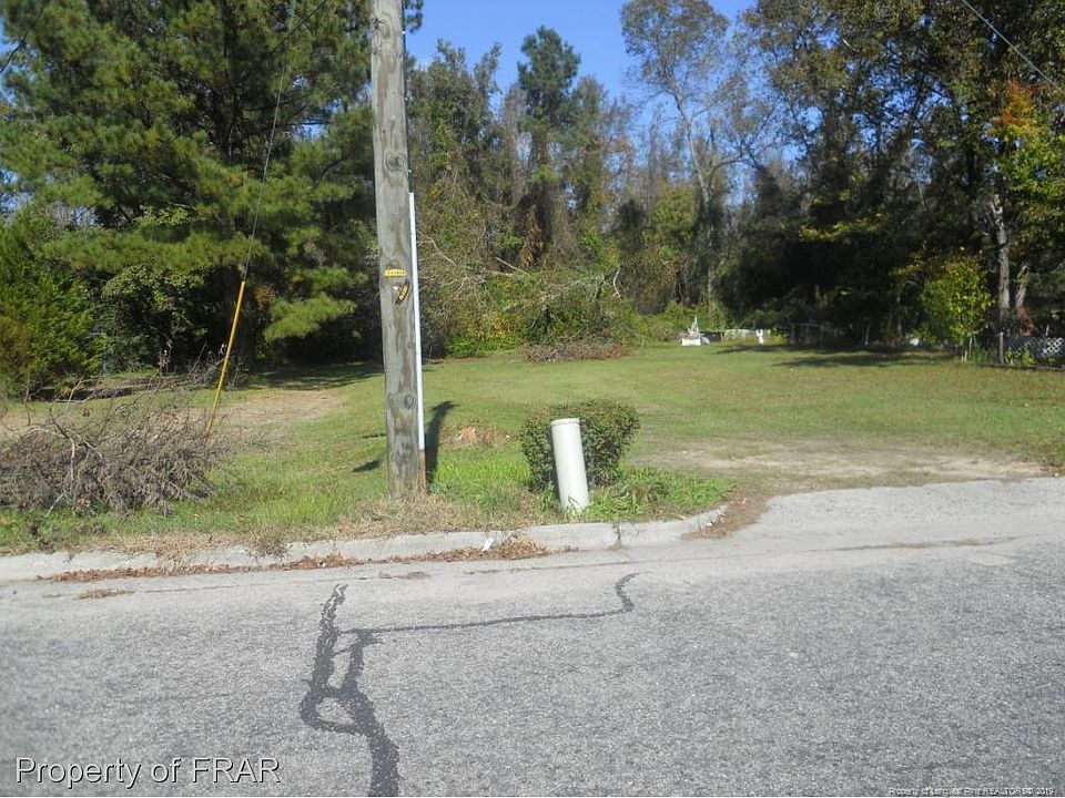 2nd image of 403 E Chapel St