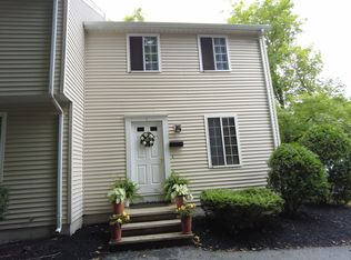 23 Grove St APT 1, Westborough, MA 01581
