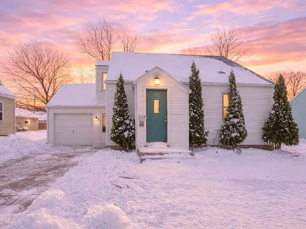 1715 W Wisconsin Ave, Appleton, WI 54914