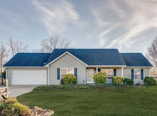 106 Marty Ln, White Bluff, TN 37187