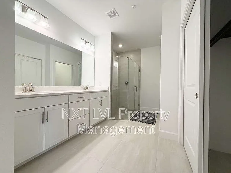 16570 Ridgeview Cir #4111 — Photo 19