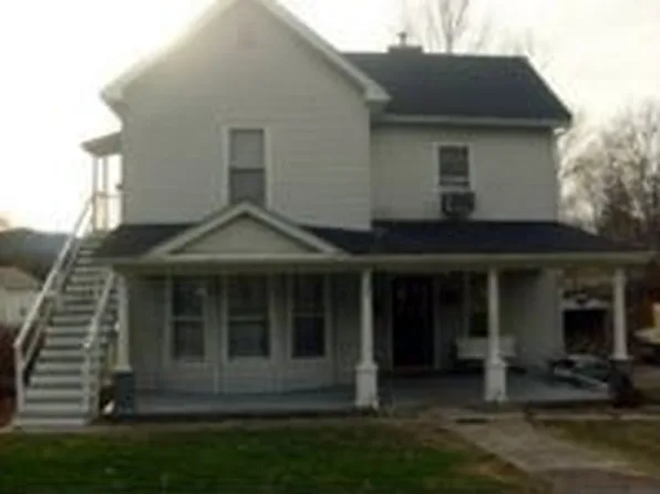 296 Broadway St, Irvine, KY 40336