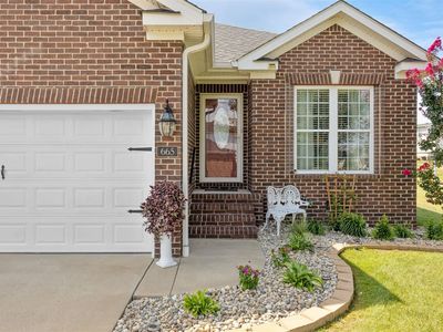 665 Village Creek Dr, Bowling Green, KY, 42101