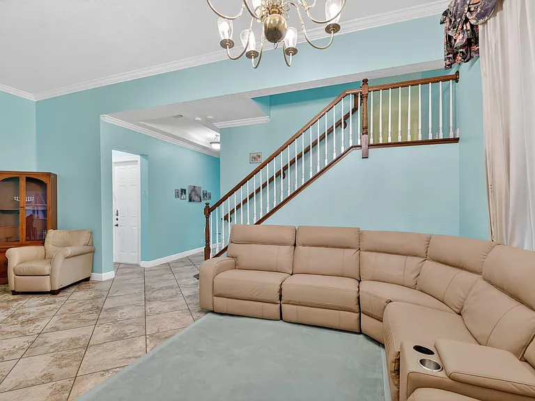 10247 Isle Wynd Ct — Photo 13