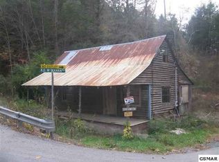 3902 Pearl Valley Rd, Sevierville, TN 37876