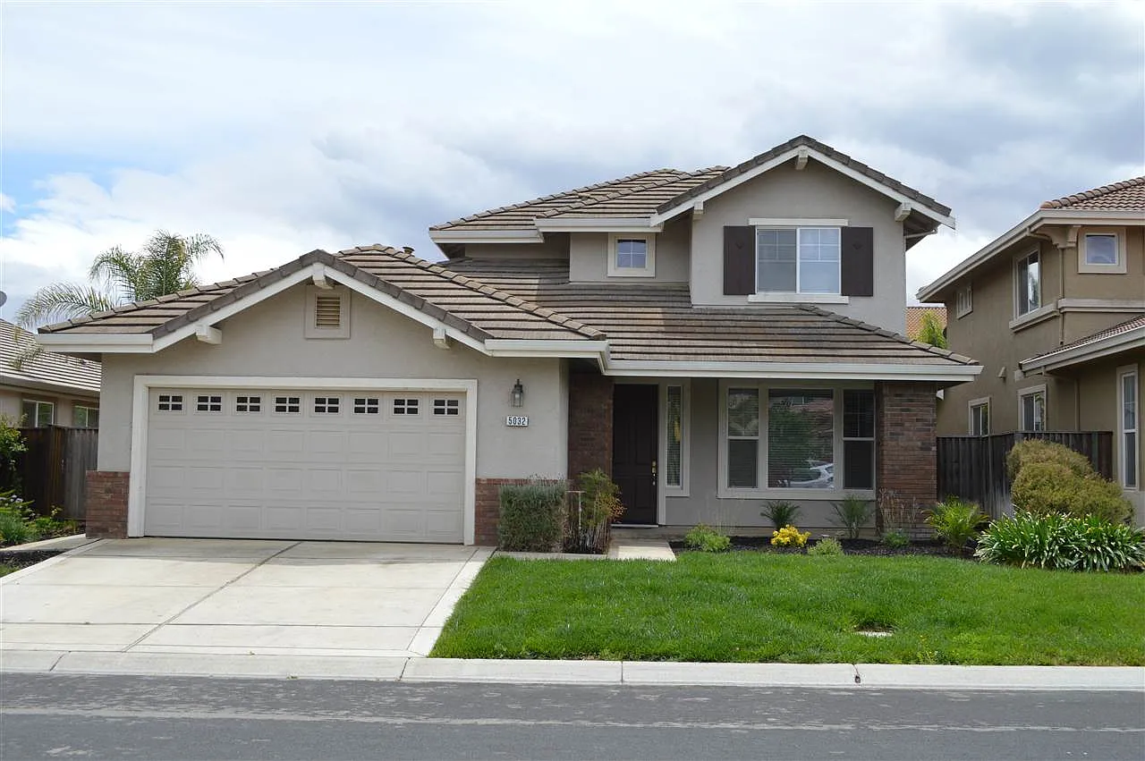 5032 Almanor Dr photo 1