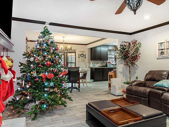 2nd image of 280 Merrydale Dr