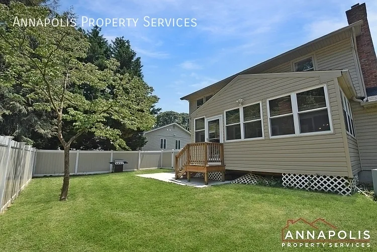 700 Mount Alban Dr — Photo 26