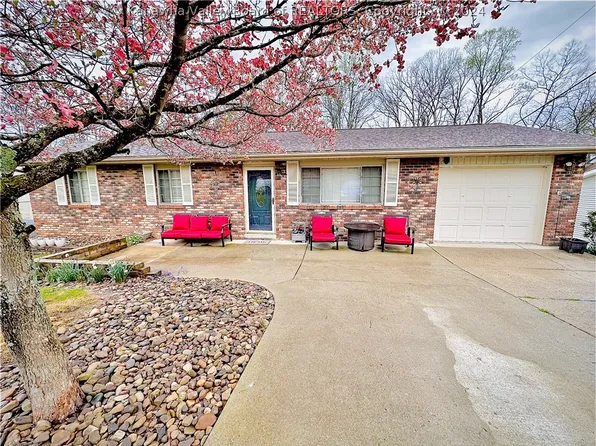 198 Jane Dr, Culloden, WV 25510