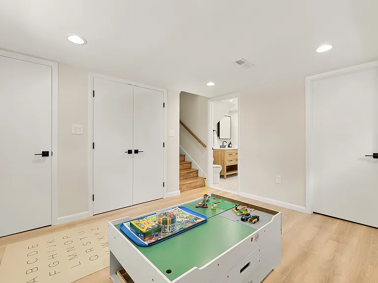 11834 Charles Rd — Photo 31