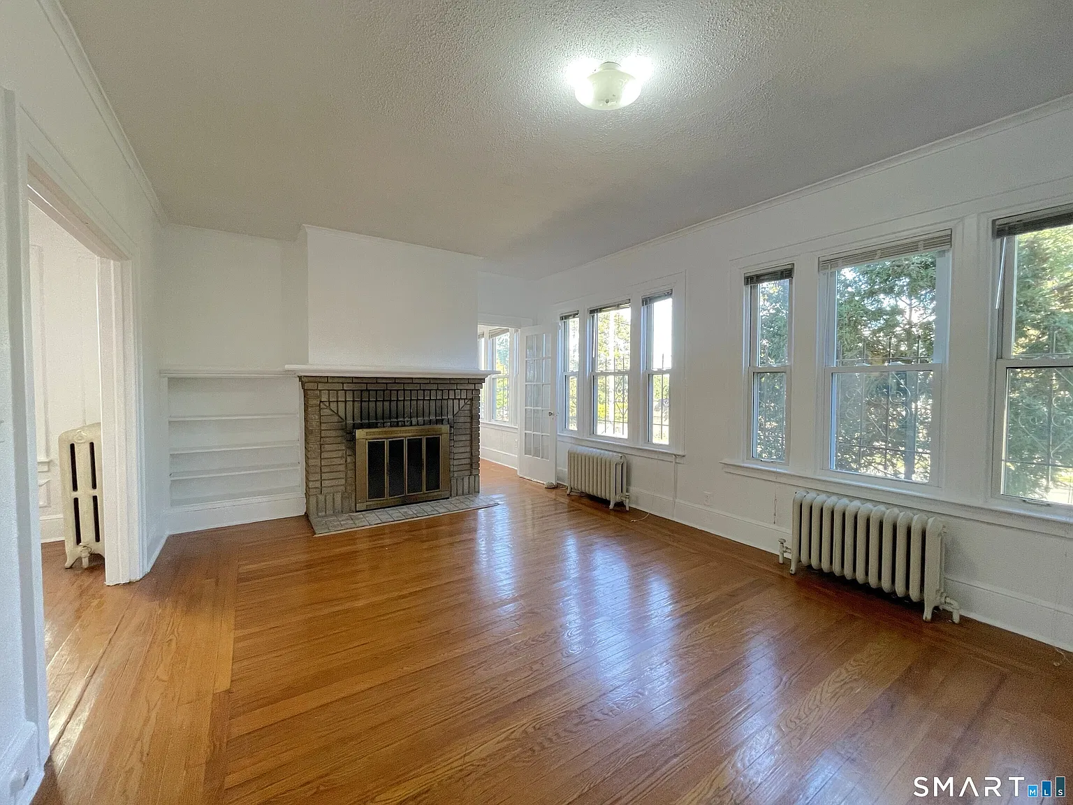 2 bed, 1.0 bath, 1362 sqft, $2,250 — Photo 3