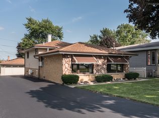 9411 S 81st Ave, Hickory Hills, IL 60457