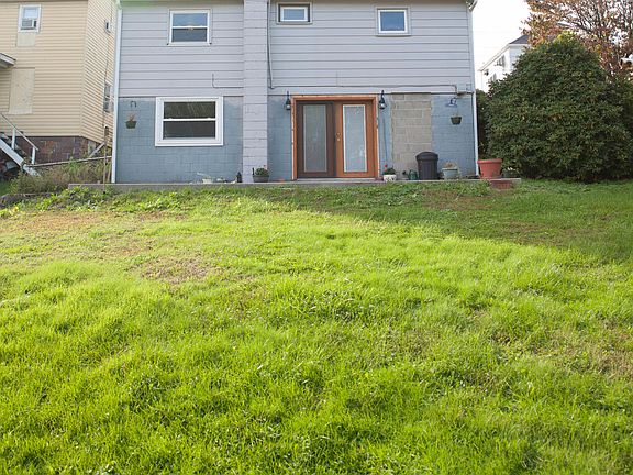 3rd image of 129 Center Ave