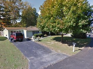 396 Westview Rd, Fayetteville, PA 17222