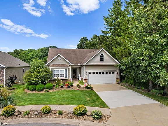 4th image of 847 Heron Lakes Cir
