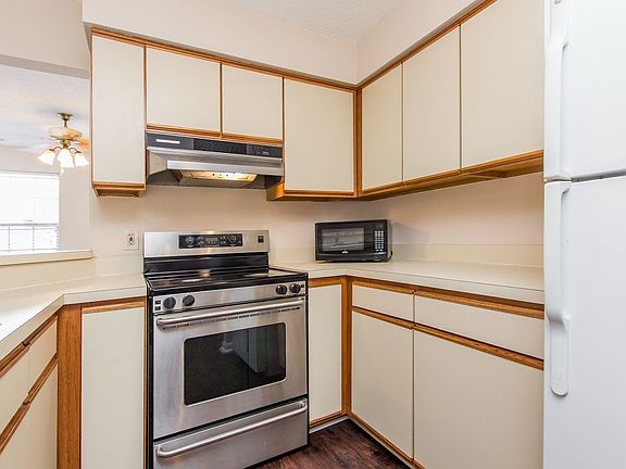 4th image of 5005 Thatcher Way