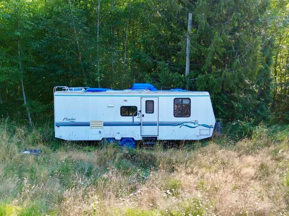 105 Sunset Blvd, Southern Gulf Islands, BC V0N 2Y0