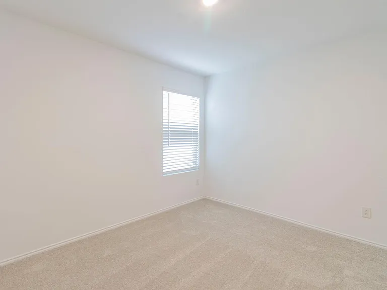 1122 Arborwood Dr — Photo 14