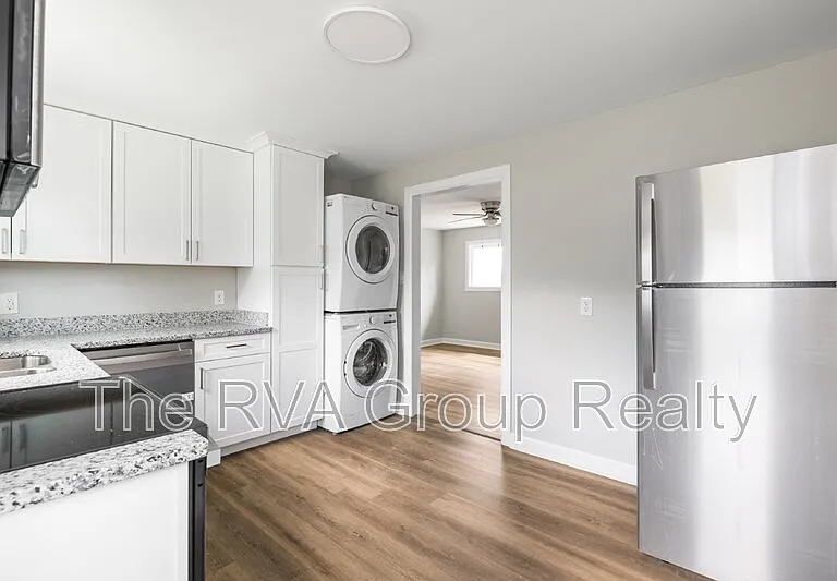 1915 Miller Ave #2 — Photo 17