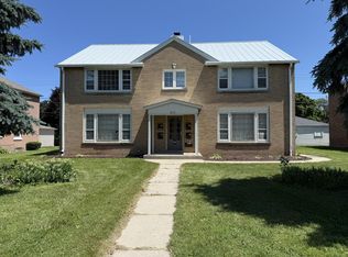 4912 N Port Washington Rd, Glendale, WI 53217