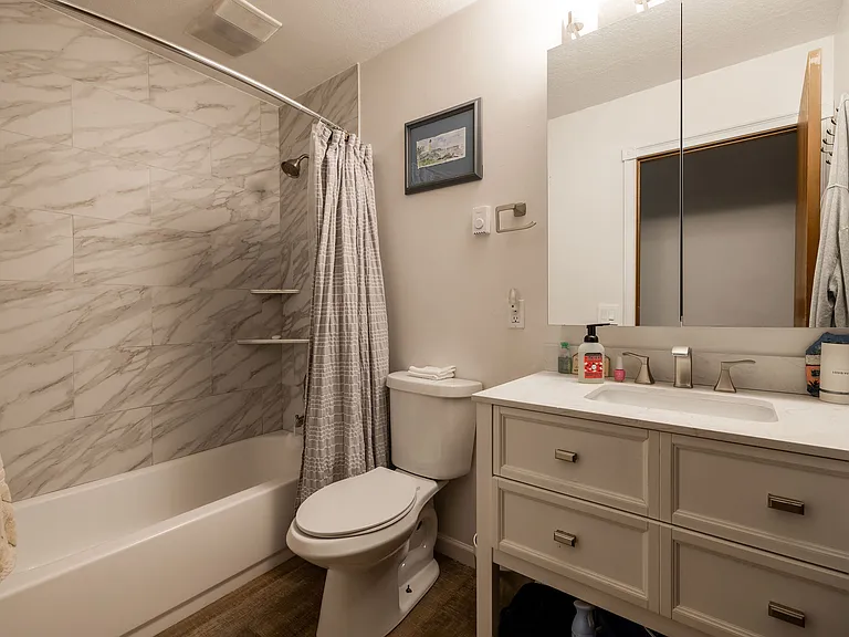 231 Nottingham Rd #I — Photo 13