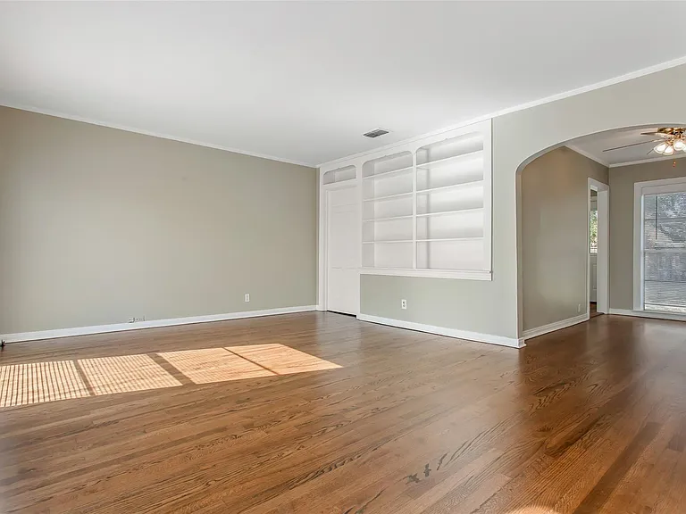 5829 E Mockingbird Ln — Photo 6