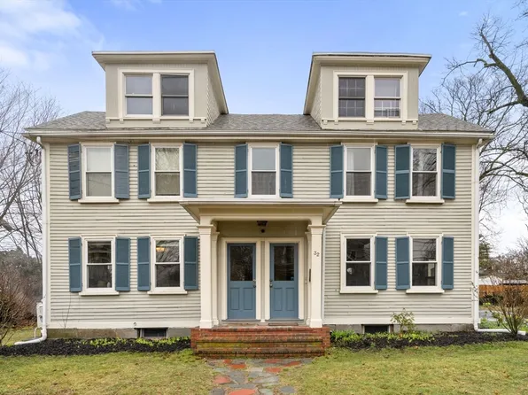 32 Mill St #1, Boston, MA 02122