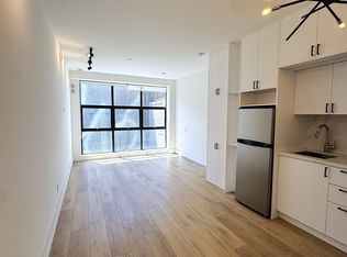 2420-2422 3rd St #2, San Francisco, CA 94107