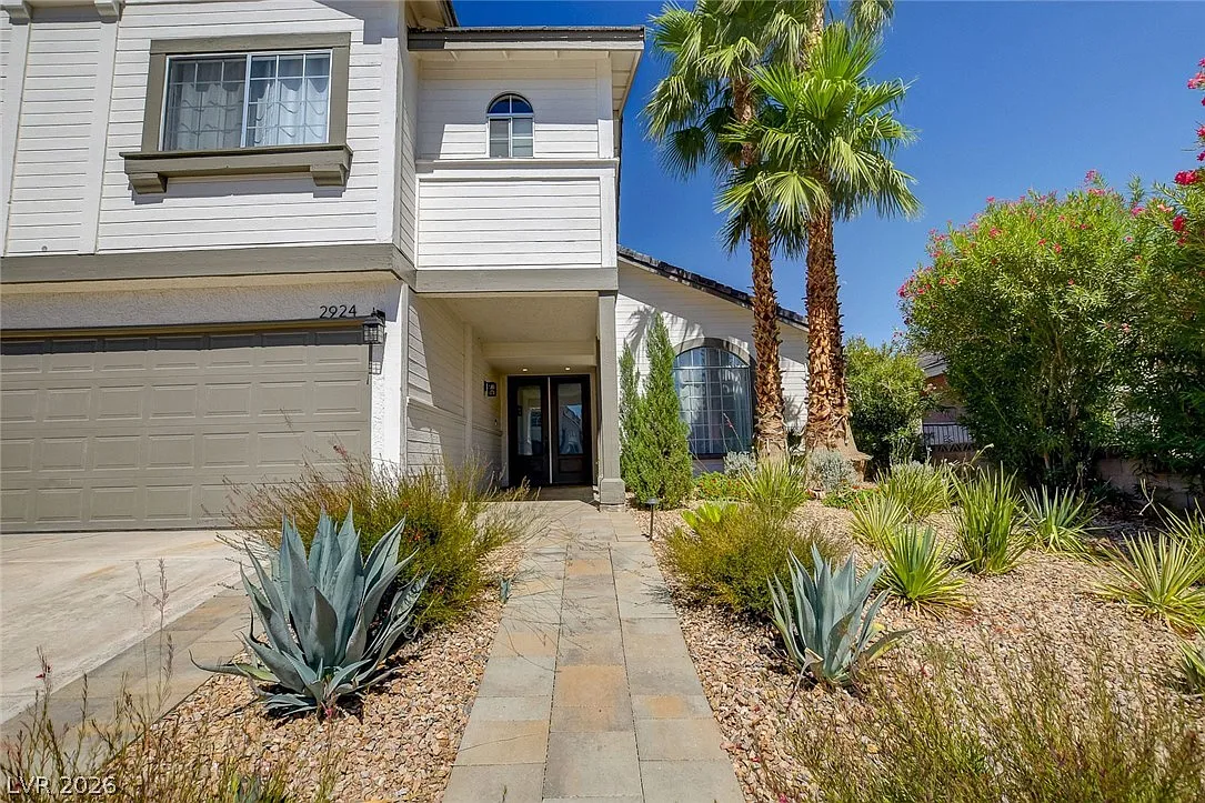 6 bed, 4.5 bath, 3137 sqft, $7,250 — Photo 2