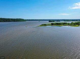 8327 River Acres Rd S, Cottage Grove, MN 55016