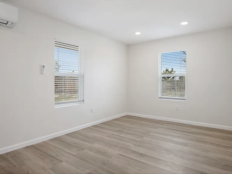 4537 Anita Ave #2 — Photo 9