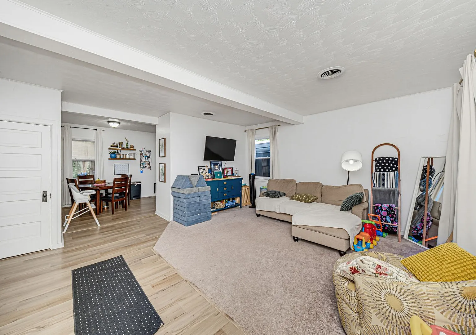 Please View The 3D Virtual Walk Through Before Scheduling a Showing — Photo 2