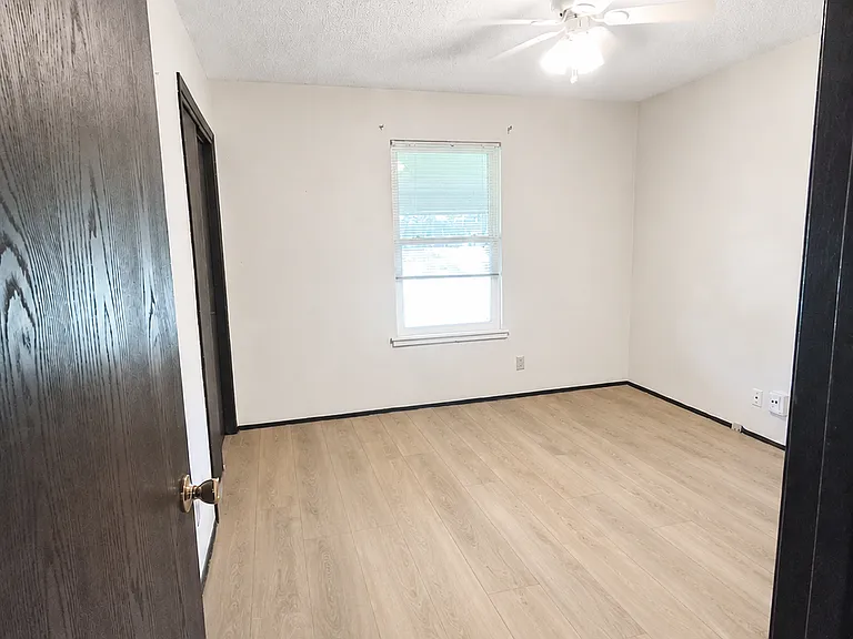 1532 N Maybelle Pl — Photo 8
