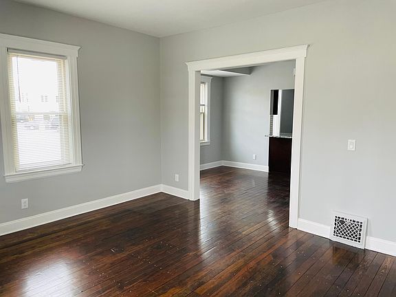 4th image of 3037 2nd St
