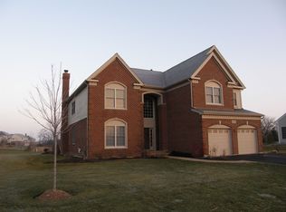 4 Ruffled Feathers Ct, Hawthorn Woods, IL 60047