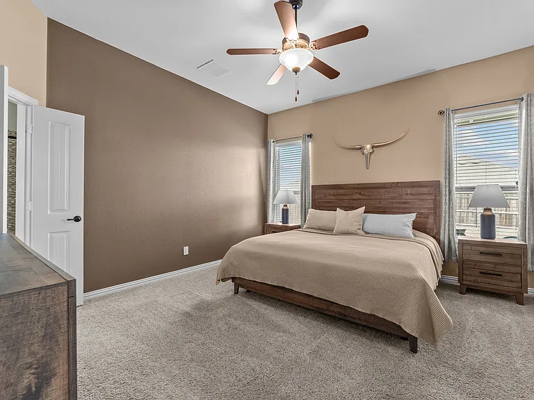 910 Black Hawk Dr — Photo 12