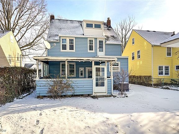 3rd image of 226 E 216th St