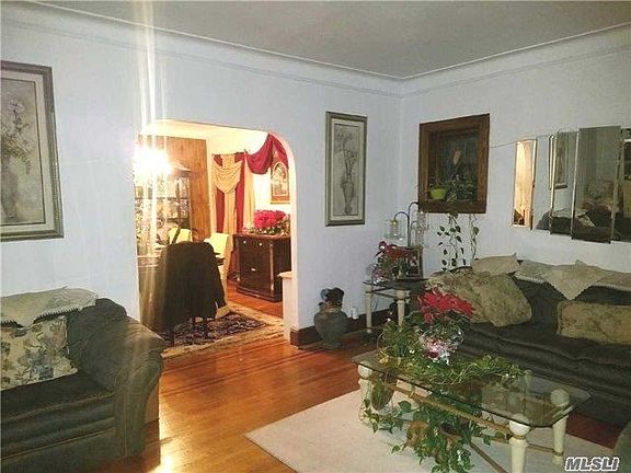2nd image of 11449 Colfax St
